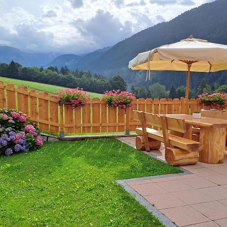 Hotel Garni La Soldanella Мадона ди Кампильо Екстериор снимка