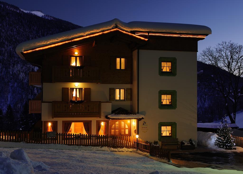 Hotel Garni La Soldanella Мадона ди Кампильо Екстериор снимка