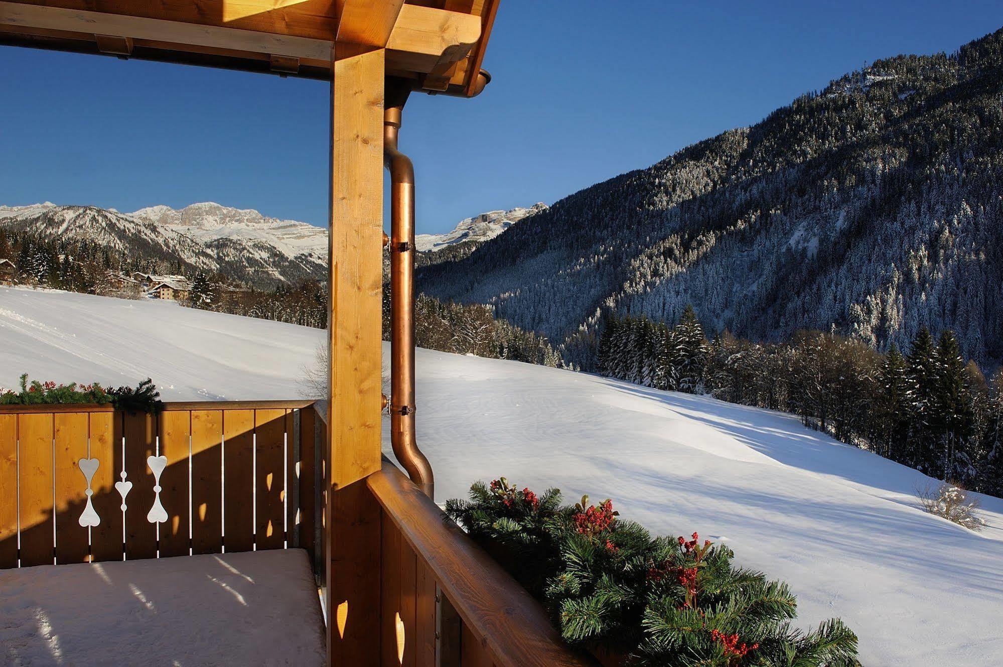 Hotel Garni La Soldanella Мадона ди Кампильо Екстериор снимка
