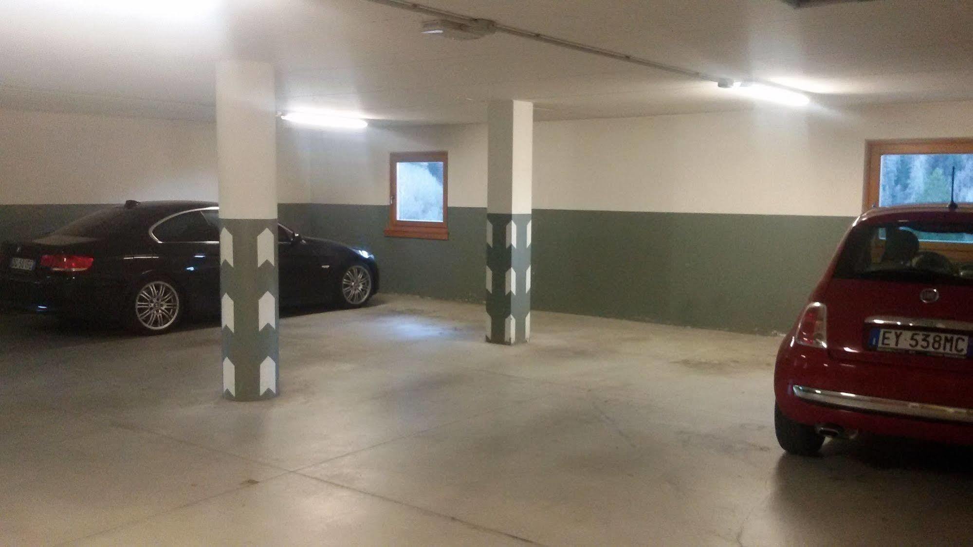 Hotel Garni La Soldanella Мадона ди Кампильо Екстериор снимка