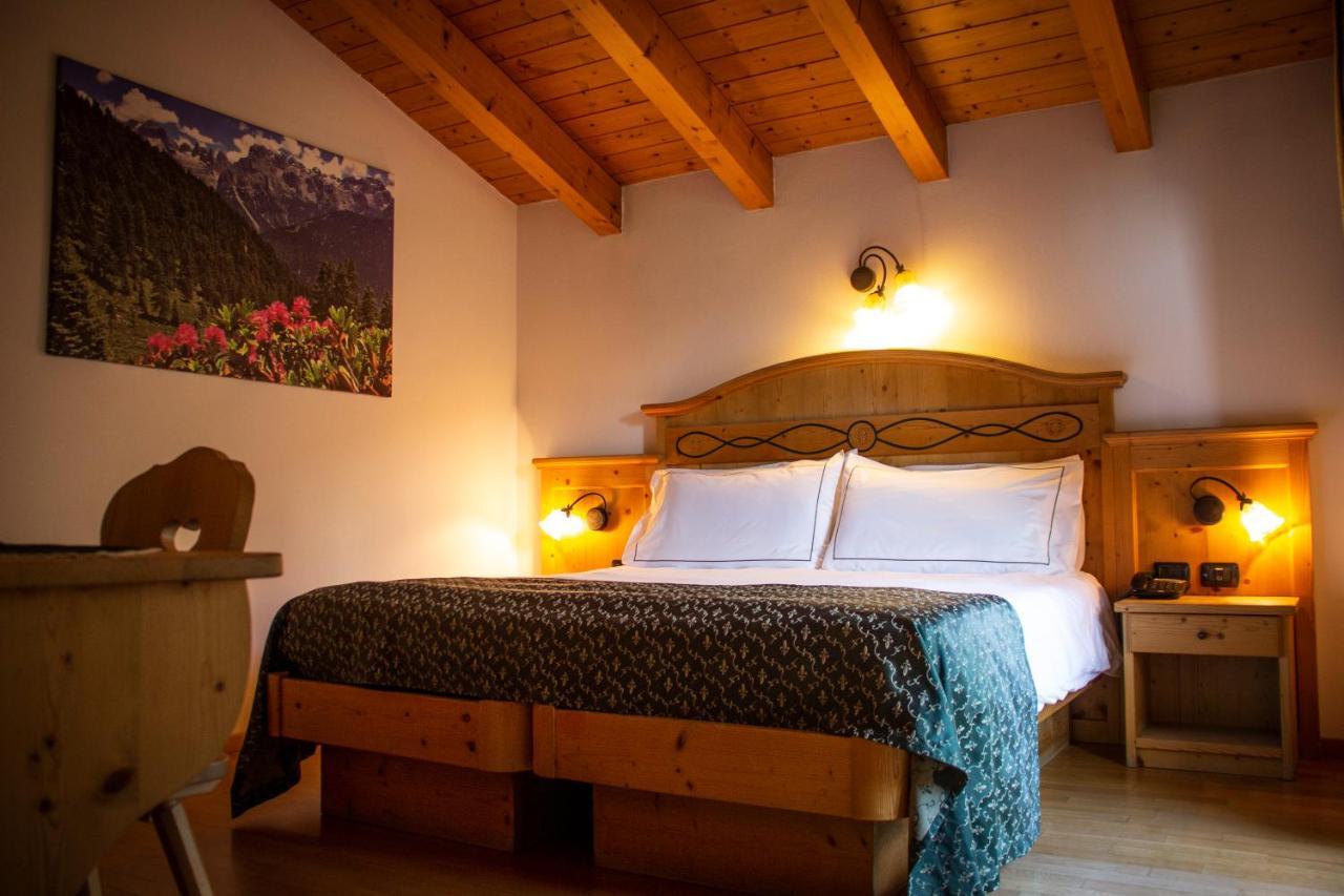 Hotel Garni La Soldanella Мадона ди Кампильо Екстериор снимка
