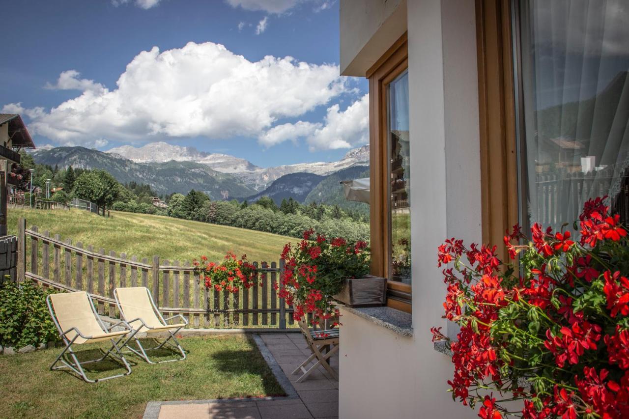 Hotel Garni La Soldanella Мадона ди Кампильо Екстериор снимка